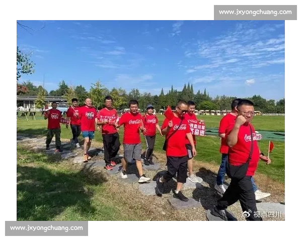 成马开跑,中粮可口可乐四川跑团红动赛道